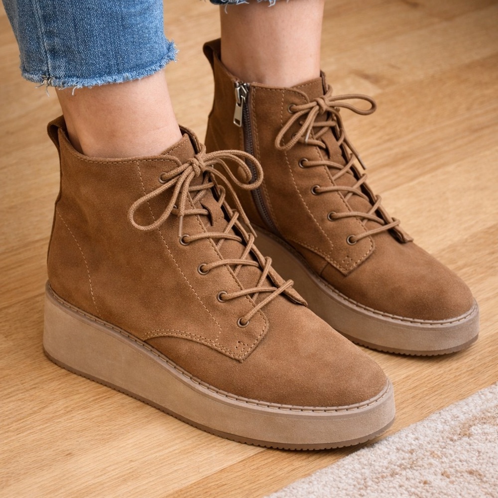 Dolce Vita Tan Suede Platform Ankle Boots | Lace-Up | Size 9.5